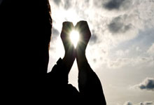 股票高手论坛:股票开户网上开户-习近平：上合峰会肩负着凝聚各方共识 激发合作动能 擘画发展蓝图的重要使命